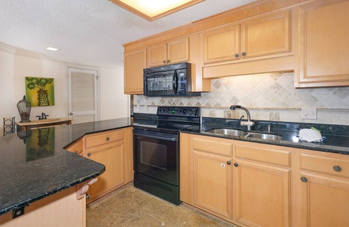 Orange Beach East Condo | *WEEKLY SPECIALS!* Phoenix X - Top Floor - 3 BR 3 BA!