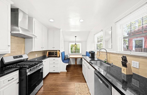 Melrose House | WeHo Central 3-bedroom 2 bath Spanish Colonial & Garden