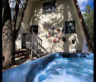 Sugarloaf House | Welcome to The Sugar Shack - a couples retreat!