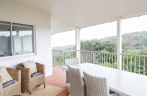 Point Lookout Apartment | Whale Watch Unit 15 - Spacious Beachfront Apartment