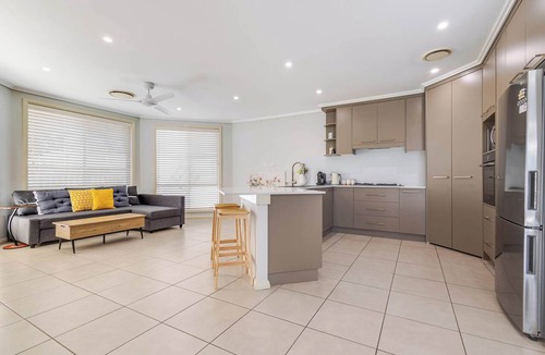 Dubbo House | Wheelers House, Family Entertainer
