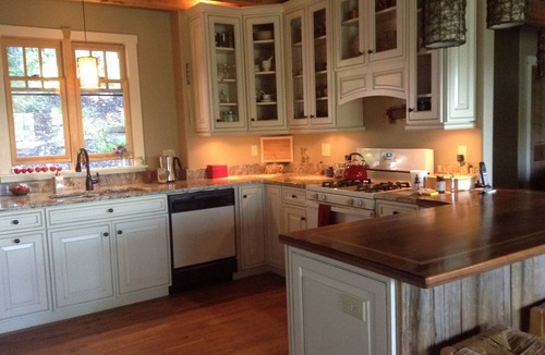 Skyland Bed & Breakfast | Whimsical Mountain retreat with gorgeous views and privacy.