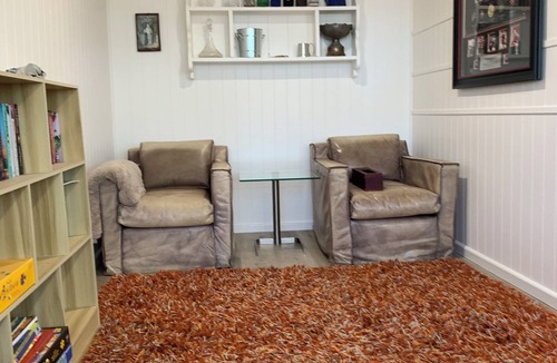 Kimbolton House | Whiskey Island Escape Lake Eppalock