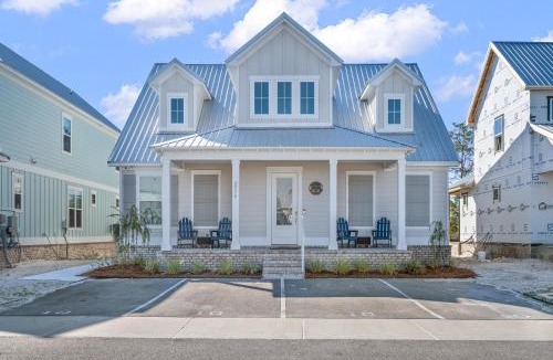 Orange Beach House | Whiskey Sands - Luxury by Gulf State Park, Great Views, Walk to Beach and Restaurants, Beautiful Pool, Fenced Yard!