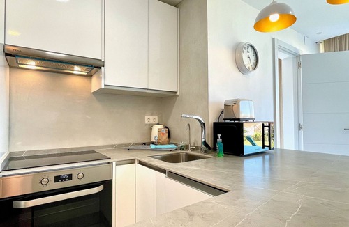 El Faro House | WHITE DREAM Near the Sea 3bed by Solrentspain