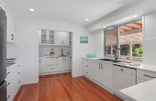Point Lookout House | White Haven | Spacious Coastal Luxury in the Heart of Point Lookout