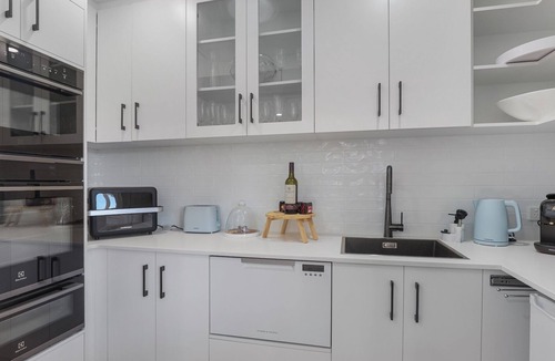 Point Lookout House | White Haven | Spacious Coastal Luxury in the Heart of Point Lookout