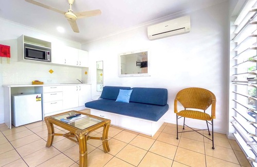 Jubilee Pocket Apartment | Whitsundays Mango House Studio - Pool & Garden