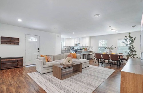 Los Angeles House | Wonderful Design Home - near Downtown LA/Universal Studio/Crypto Arena