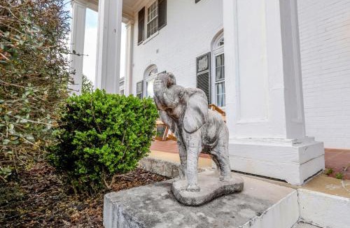 Forest Lake Bed & Breakfast | Wood Manor Guest House