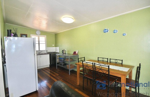 Woodgate House | Woodgate Beach Shack @ 10 Fifth Avenue WOODGATE