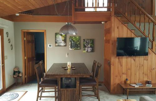 Naples House | Woodland Hideaway