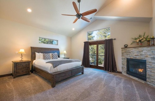 South Lake Tahoe House | Woodsong Meadows