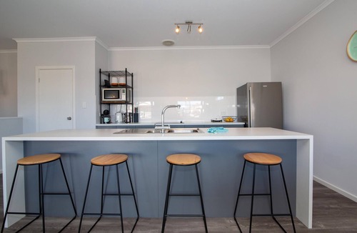 Aldinga Beach House | Xanadu ~ Aldinga Beach - Brand New Large Family Entertainer with Sea Views