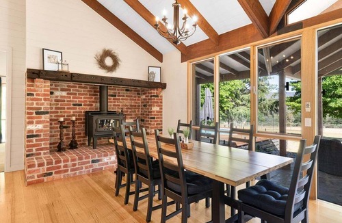 Lima South House | Yarrowood - Country Retreat near Lake Nillahcootie