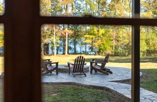 Wise Cabin | You and Me on the Dock: Log Cabin on Lake Gaston