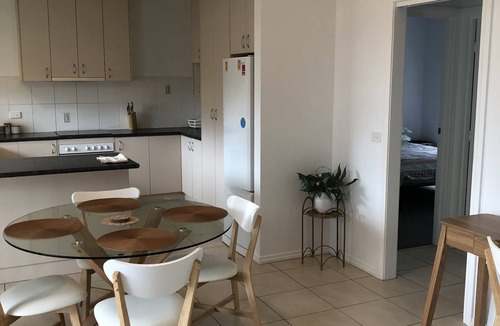 Yarrawonga Apartment | Your home away from home just across from the lake
