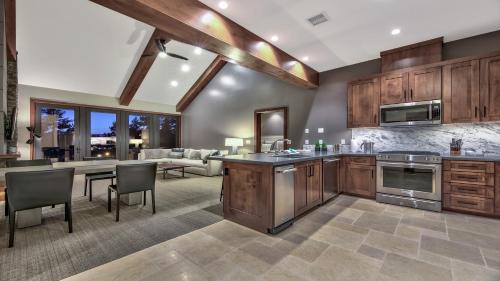 South Lake Tahoe Apartment | Zalanta 313