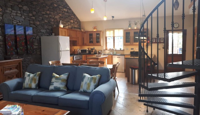 1st Class Cottage Location - Teach Mor Cottage at The Priory Killarney Courtyard in Killarney