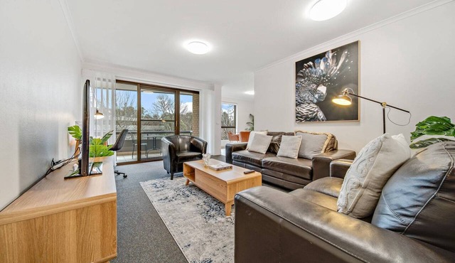 2-Bed with Pool, BBQ, Tennis Court & Parking