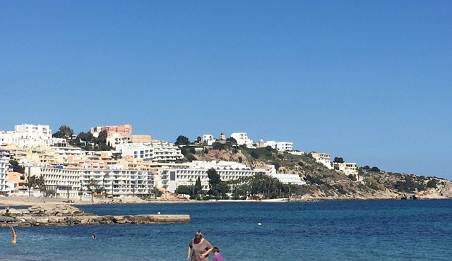 2-bedroom beach apartment in Eivissa