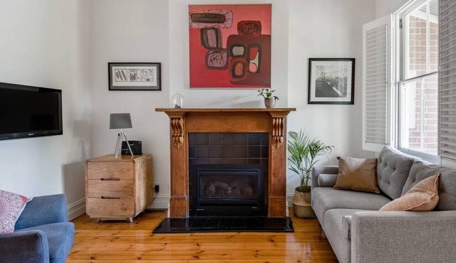 2BR furnished cottage available near Bendigo Hospital - Pets welcome