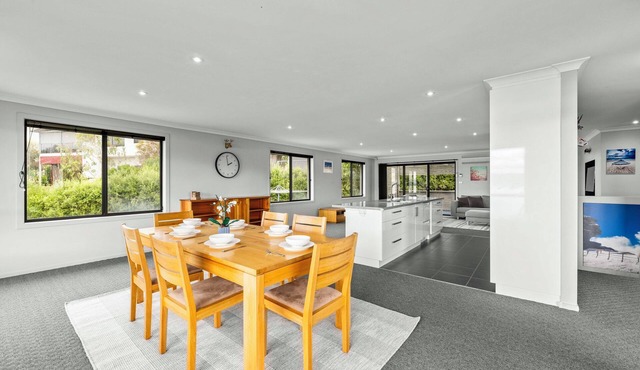 4 Bedroom House - Gorgeous View