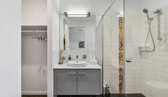 4 Ensuites|Patio Pool Billiards Media Room