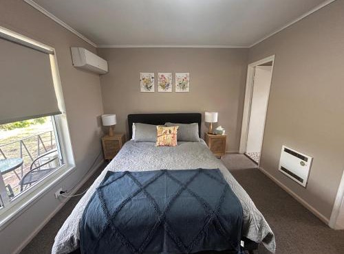 #4 Waddell Studio Apartment