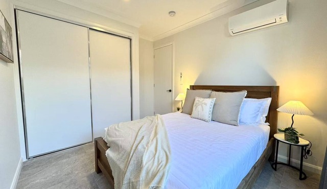 5 mins' Walk to Sunnybank Market Square|2B2B luxe retreat
