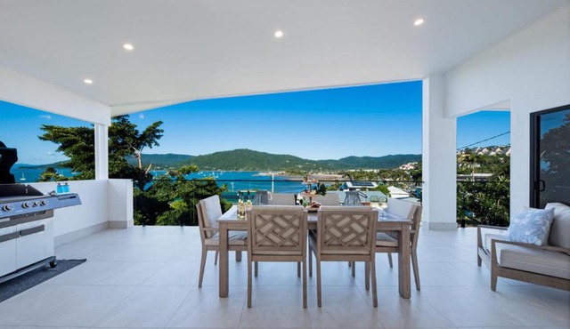Airlie Bay View