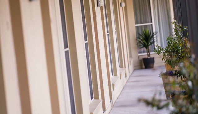 Alexander Cameron Suites