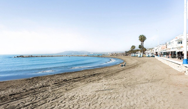 Apartment 'Casa Playa 3 Bedrooms' with Sea Views, Wi-Fi and Air Conditioning