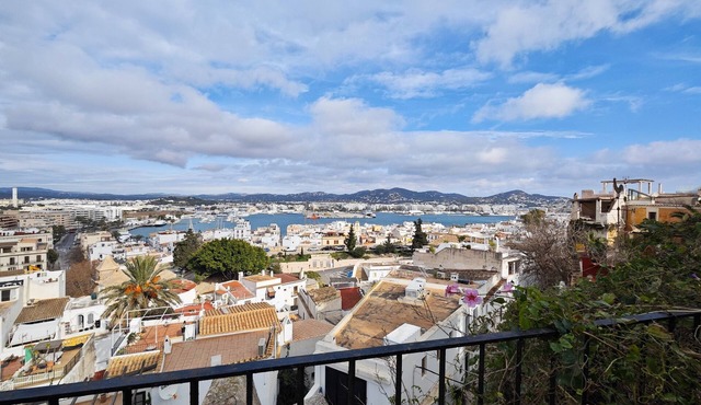Apartment 'Navila Número 3' with Shared Pool, Wi-Fi and Air Conditioning