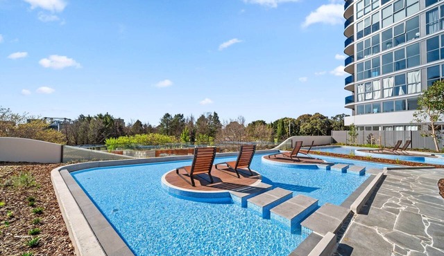 Apartment with Gym and Indoor Pool Access