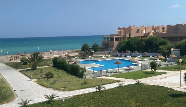 Apartment with large terrace in Almeria