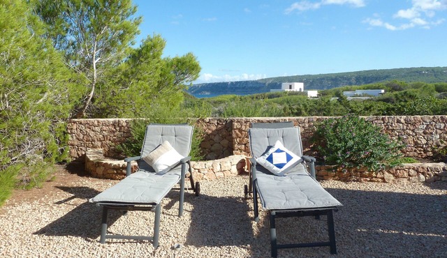 Apartment with wonderful sea views! Close to Es Caló and small bathing bays