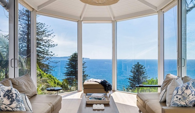 Azzure Whale Beach by TCC
