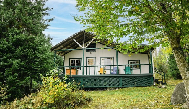 Beach Cottage - Whispering Firs - Hubbards Beach in Hubbards
