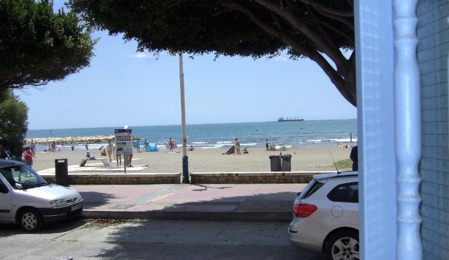 Beachfront Apartment on 1st Line