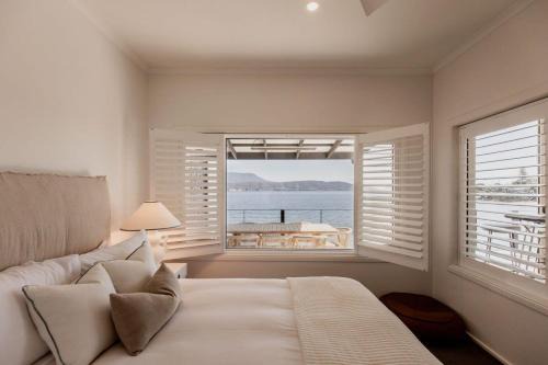 Beachfront Paradise in Opossum Bay