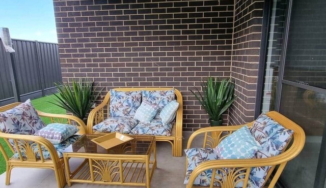 Beautiful new 7 BR home Taylor