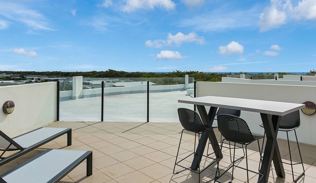 Boasting coveted north facing views and an unrivalled coastal lifestyle.