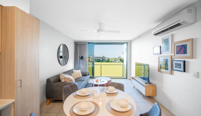 Boutique Hamilton Stay Portside