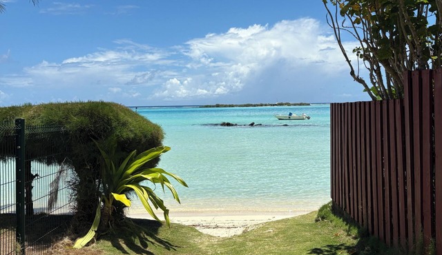 Bungalow Moe Moea by ENJOY VILLAS/2 bdrm with AC/1 bath/beach access