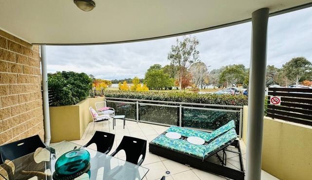 Bunk bed, per person per night, access to the Lake Ginninderra