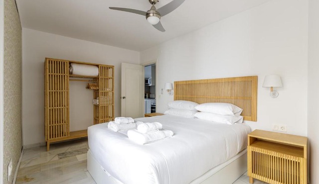 Caleta Homes - Apartamentos Pompidou