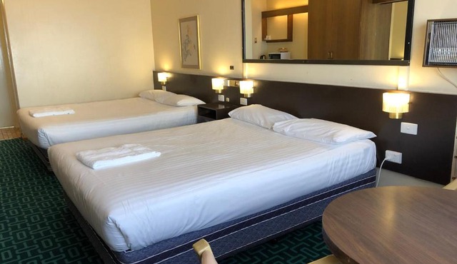 Canberra Lyneham Motor Inn