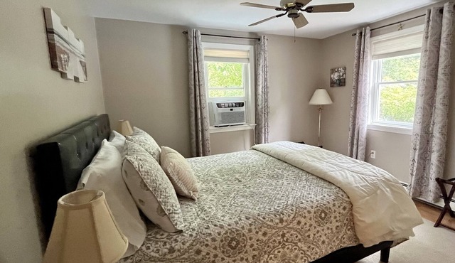 Cape Cod Hideaway: Private Guest Suite with Pool in Barnstable