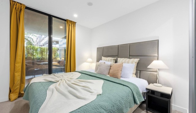 Charming 1BDR Apartment in Dickson with Parking